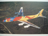 Braniff, aviones de colores