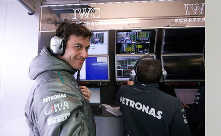 Toto Wolff Pit Wall