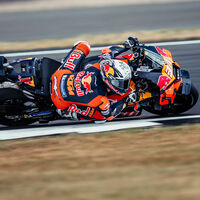 No son alucinaciones tuyas. KTM ha dado una pista muy clara en su MotoGP sobre cuál será el futuro indio de la compañía 