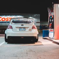 Una nueva liberación masiva de barriles de petróleo tratará de relajar los precios y frenar la hegemonía rusa en el sector energético