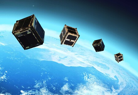 Cuatro cubesats, un diseño estándar de nanosatélites
