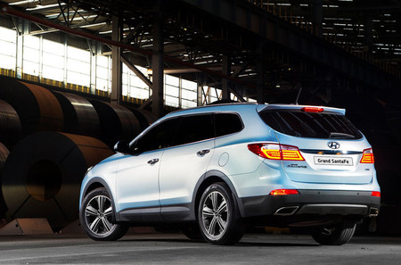 Hyundai Grand Santa Fe 2013, vista exterior