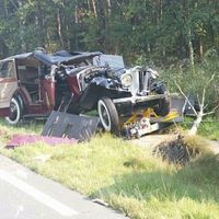 Dolorpasión™ es comprar un Rolls-Royce de 1935 y estrellarlo al cabo de 2 kilómetros