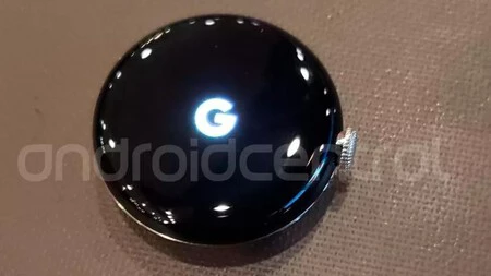 Google Pixel Watchの正面。 Android Central からの画像