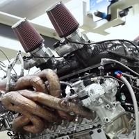 ¡Está vivo! Así suena el motor V12 del T.50 de Gordon Murray en banco de pruebas, y promete ser extremadamente rápido