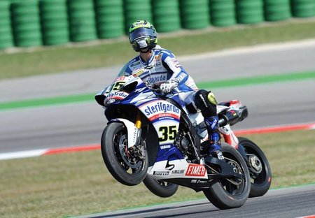 Superbikes República Checa 2010: Cal Crutchlow se lleva la Superpole y Joan Lascorz resurge en Supersport