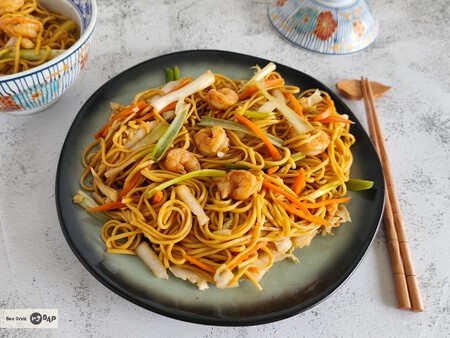 Tallarines con gambas: la receta de los restaurantes chinos españoles, pero mejorada