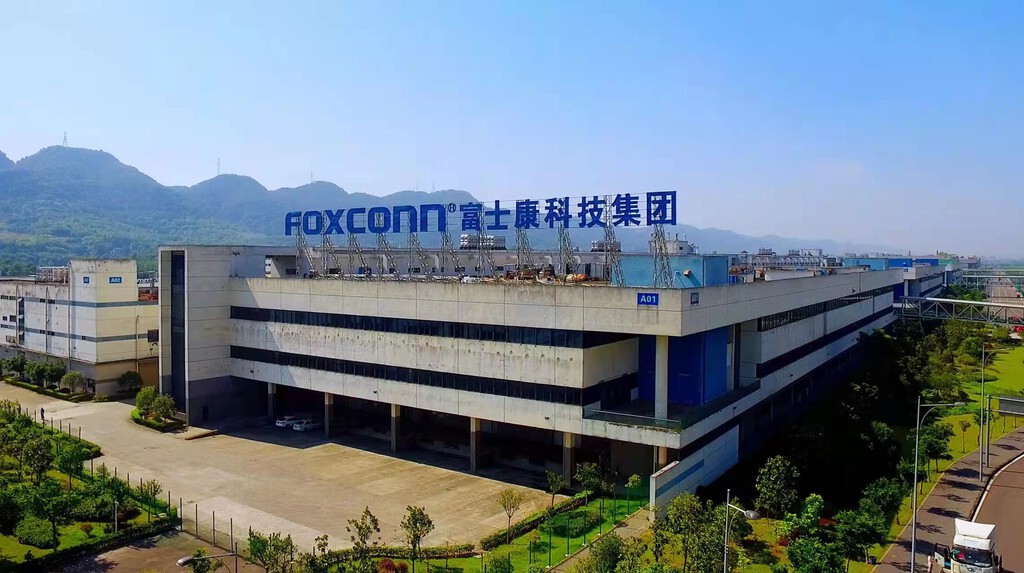 India quiere aprovechar la guerra entre Estados Unidos y China: Foxconn sigue invirtiendo en su megafábrica para el iPhone 