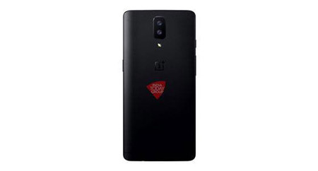 Filtradas dos imágenes del OnePlus 5: la cámara dual sería la protagonista en la trasera