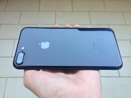 iPhone 7 Plus ジェットブラック