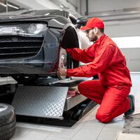 A Trump le salió el tiro por la culata: sus aranceles están haciendo más caras las reparaciones de sus coches