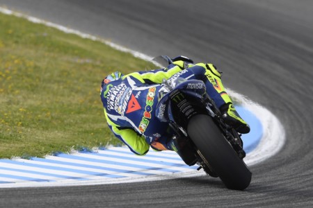 Pole para Valentino Rossi que sorprende a todos para la carrera de mañana