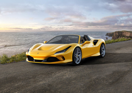 El Ferrari F8 Spider quita el techo para que puedas escuchar toda la furia de su V8 y sus 720 CV