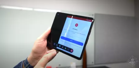 最適とは言えませんが、少なくとも携帯電話の向きを変える必要はありません。 MrMobile ビデオのスクリーンショット。