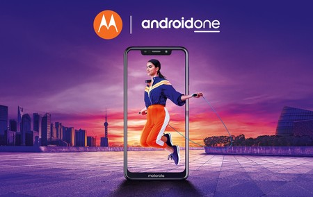 Motorola One en seis claves: One significa Android puro, y también el primero con 'notch'