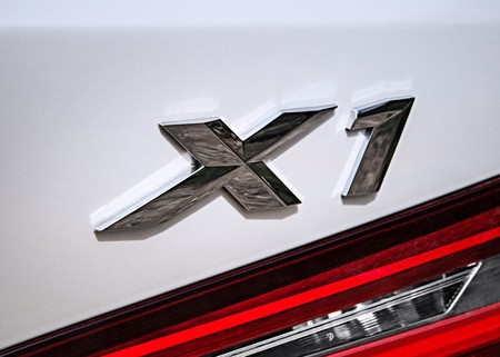 ¡Espiado! El BMW X1 prepara un facelift para parecerse a sus hermanos mayores