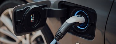 El coche eléctrico era muy caro y la excusa era el litio. Ahora su precio está bajando, pero seguimos sin coches eléctricos baratos