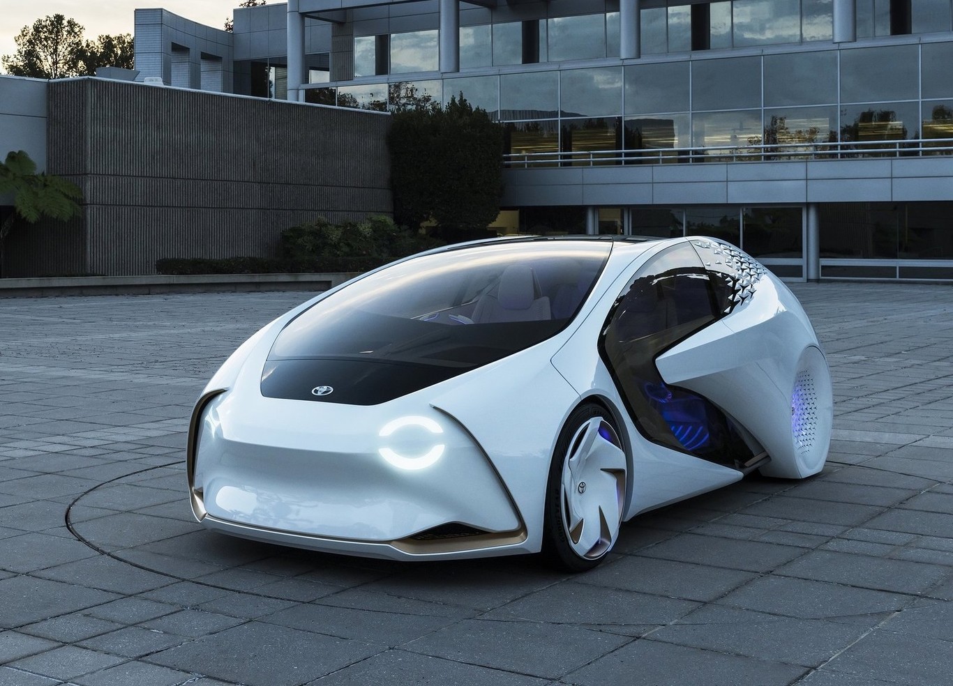 El Toyota Prius 2031 estrena asistente de inteligencia artificial y entiende tus sentimientos