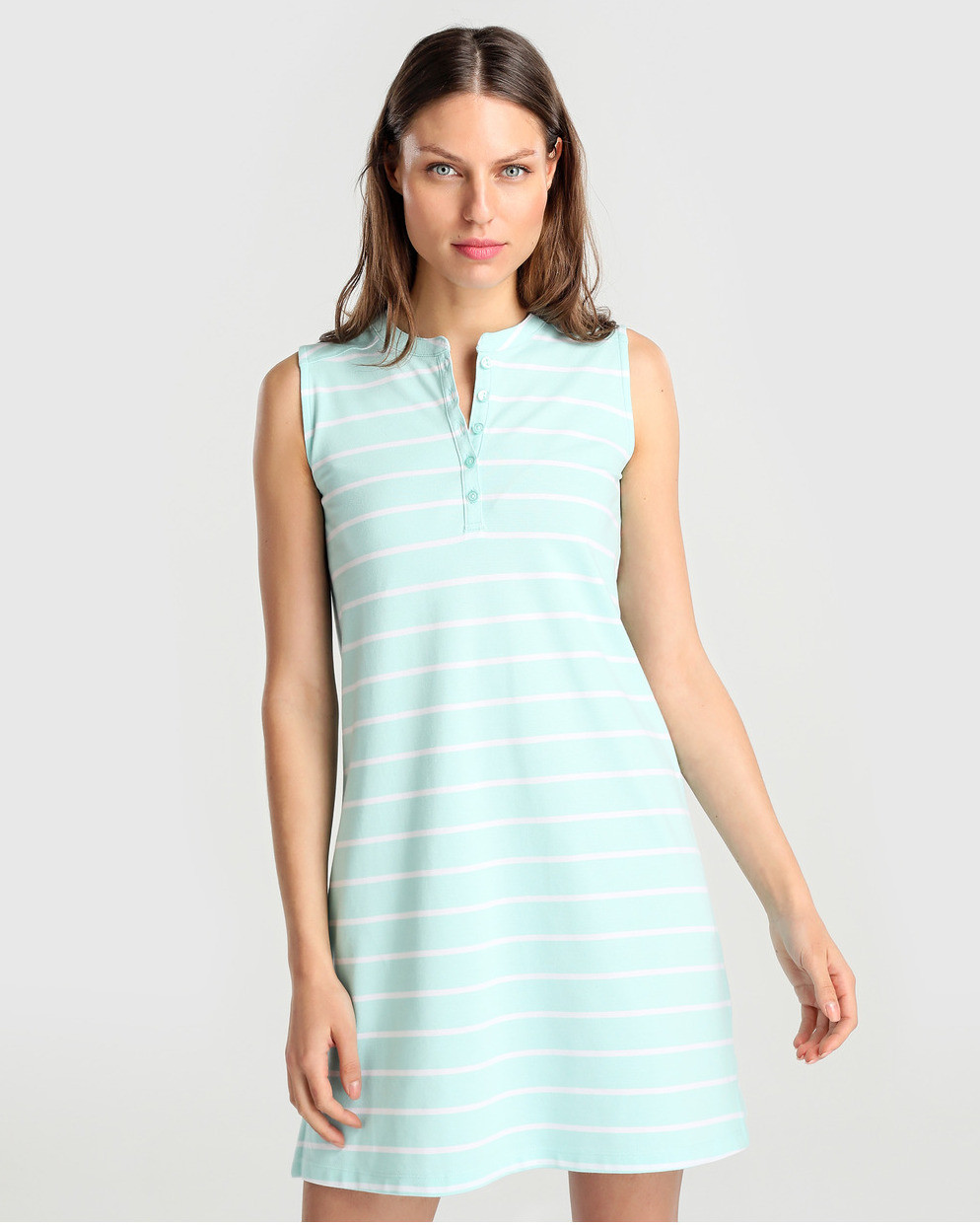 Foto de Más propuestas de Moda UNIT para morenas (4/4)