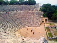 El fabuloso teatro de Epidauro (Grecia)
