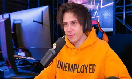 Si Trabajas En Casa Esto Es Lo Mejor Que Puedes Hacer Por Tu Espalda Usar Una Silla Para Gamers