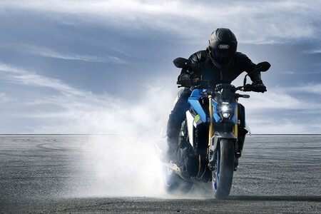 ¡Hola, Suzuki GSX-S1000! La maxinaked de Hamamatsu es más potente, más agresiva y un poco más tecnológica, por 13.695 euros