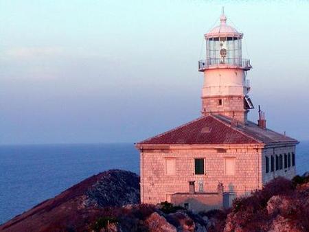 Faro Palagruža
