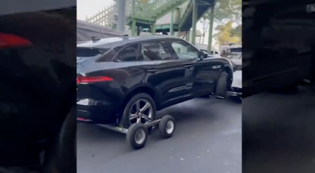 Jaguar F Pace