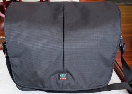 Kata DB-455, bandolera para portátil y cámara