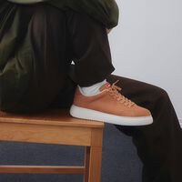 El Corte Inglés tiene un chollo que no dejaremos escapar: las zapatillas de piel Camper rebajadas casi a la mitad