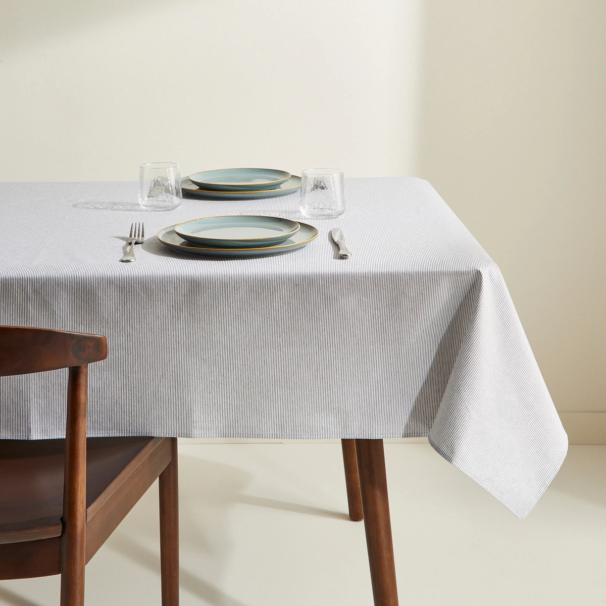 Mantel antimanchas resinado Laura El Corte Inglés.