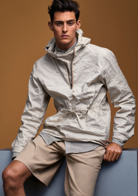 Relajado con toques de sastrería, así es el nuevo hombre H&M Studio para esta Primavera-Verano