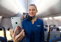 Los auxiliares de vuelo de United llevarán un iPhone 6 Plus en el bolsillo