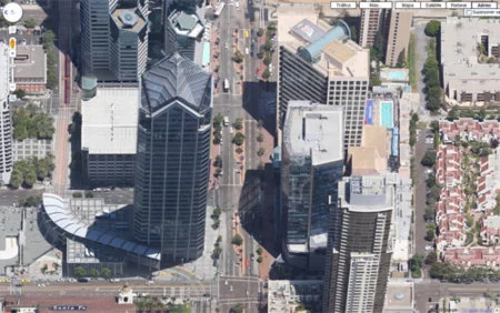 Google マップ上のサンディエゴのスカイラインの航空写真