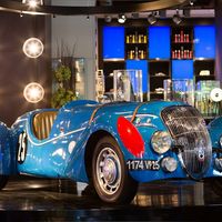 Peugeot 402: un icónico modelo cuya trayectoria fue bombardeada por la II Guerra Mundial