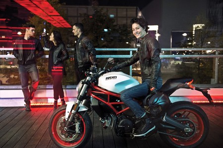 Mv Agusta Superveloce 800 1