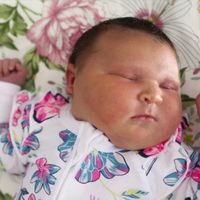 Una mujer dio a luz una bebé de casi seis kilos en Australia, con 38 semanas de gestación