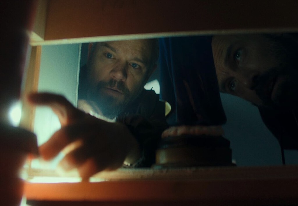 Las series de Netflix cada vez se parecen más entre sí y Matt Damon sabe quién es el culpable: tu móvil 