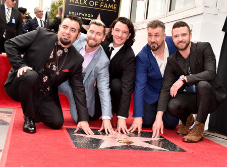 NSYNC vuelve a ser la boy band más cool del planeta en la develación de su estrella en Hollywood