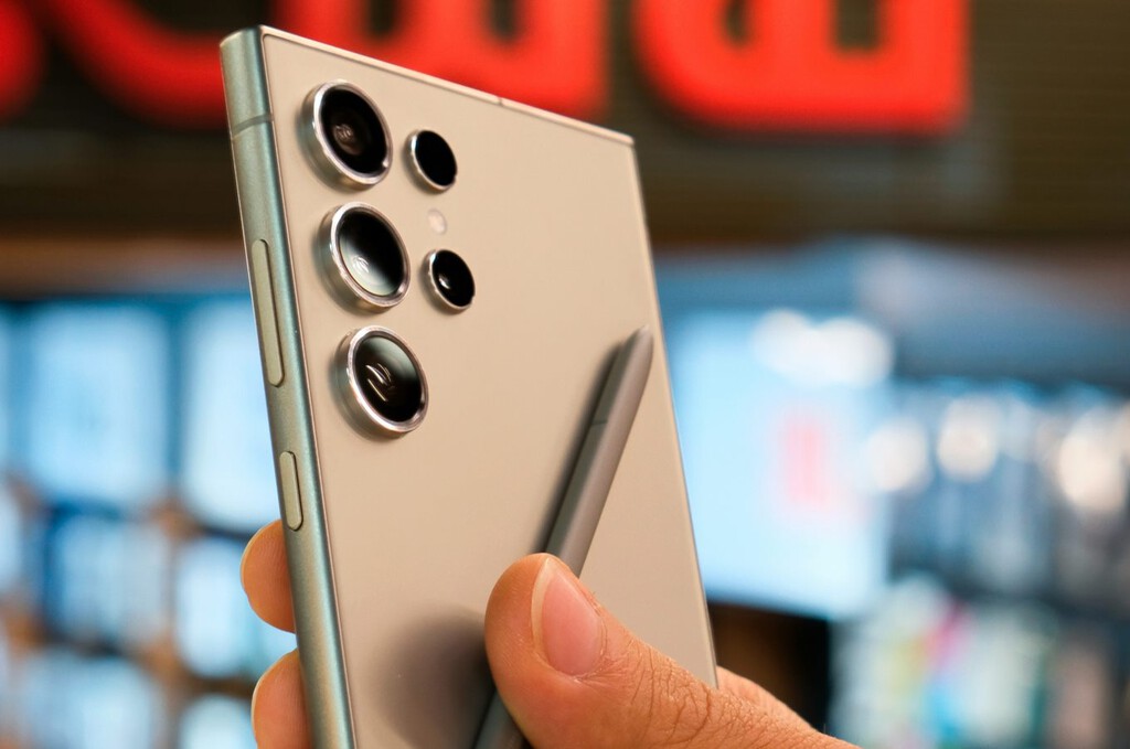 El Galaxy S25 Ultra ni siquiera ha sido anunciado, pero el smartphone de Samsung ya supera en un aspecto al iPhone 16 Pro Max . Noticias en tiempo real