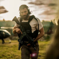 Zack Snyder ha hecho por fin la peli que quería hacer sin nadie vigilándole, y a lo mejor no ha sido buena idea