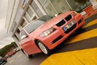 Pudracar: el taxi ideal para "ellas" (cómo no, rosa)