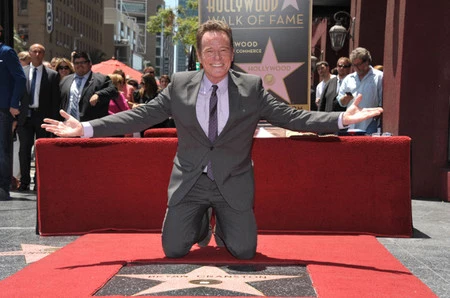 Bryan Cranston estrella salon de la fama