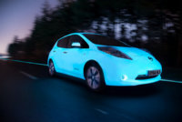 Con el Nissan Leaf, pronto conducir de noche será como una película de ciencia ficción