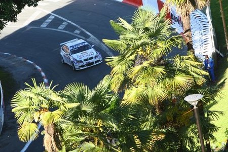 Andy Priaulx se hace con la pole en Pau