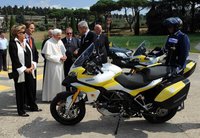 El Papa va como una moto