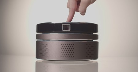 N-Tech, un proyector portátil 4K en tamaño mini con sistema de sonido incorporado