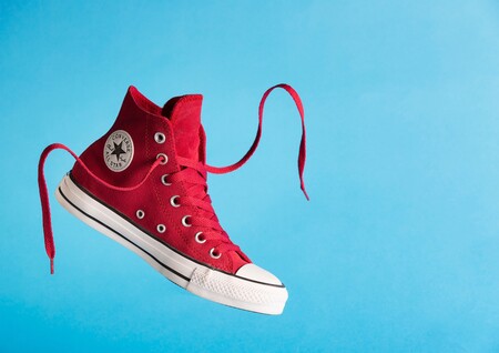 Estrena zapatillas desde 19 euros con los descuentazos del outlet de Converse