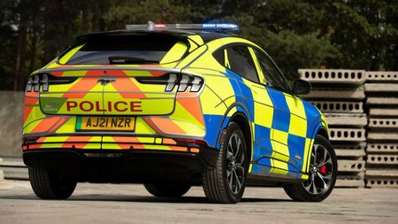Ford Mustang Mach E Policia Reino Unido 4