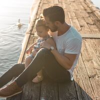 La camiseta más vendida en Amazon es esta Pepe Jeans que combina con todo (y además está rebajada)